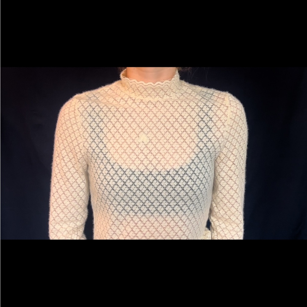 Rihoas Cream Lace Top